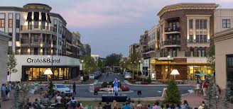 Avalon shopping district, Alpharetta GA