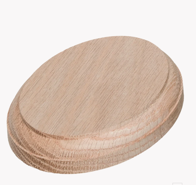 Red Oak Oval Rosette